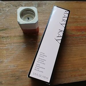 Mary Kay Eye Makeup Remover